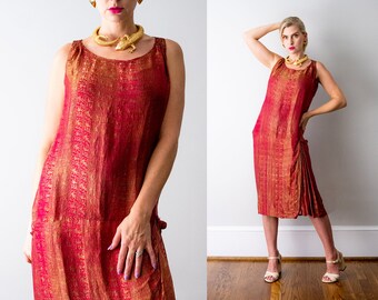 1920’s gold lamé dress. vintage gold & red flapper dress. Metallic. Art Deco patterned 20's dress. Rare. medium.