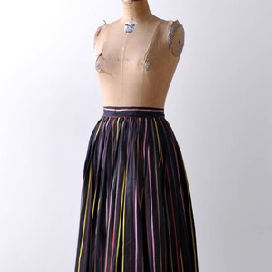 1950 striped pleated skirt. Full skirt. 50s rainbow skirt. Black taffeta. xxs. xs. Pink, red. image 5