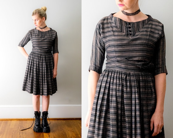 Vintage 60’s striped dress. 1960 silver & black d… - image 1