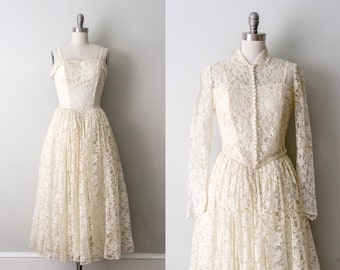 1950's ivory lace wedding dress. 50 vintage full dress with jacket. tea length. xs wedding dress.