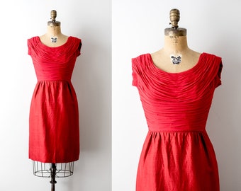 60 Vintage red dress. 1960’s chiffon sheath dress. Silk. Cropped jacket. pleated. small.