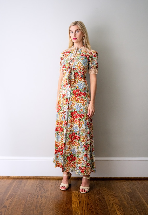 vintage 1970's halter maxi dress. 70 floral print… - image 9
