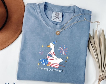 Camiseta de pato Firequacker, divertida camiseta Comfort Colors® del 4 de julio, camiseta de pato patriótico de EE. UU., camiseta gráfica del Día de la Independencia, linda camiseta estadounidense