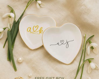 Personalized Engagement Ring Dish, Initials Heart Date Ring Dish, Gift For Bride and Groom, Wedding Gift, Bridal Shower, Anniversary Gift