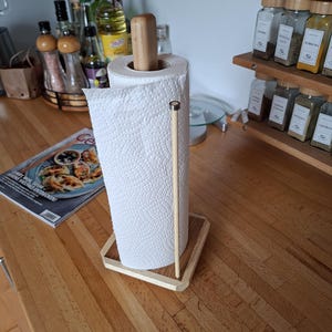 Kitchen roll holder made of oak, birch and acacia – Handmade unique piece for your kitchen, standing kitchen roll holder, home accessory
