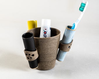 Toothbrush holder