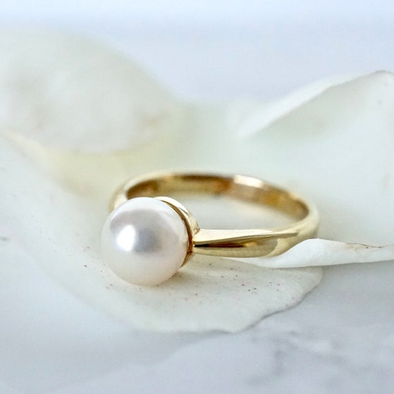 White Pearl 14K Gold Ring, Simple Pearl Engagement Ring, Delicate Pearl Ring, 7mm White Pearl, Classic Pearl Ring