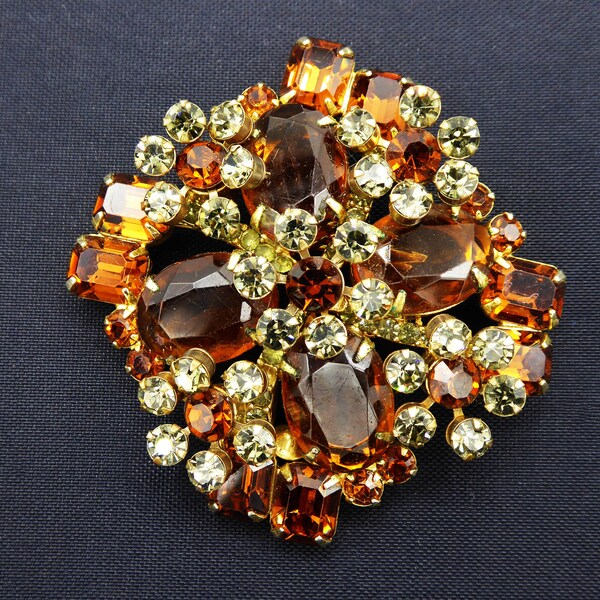 D&E Juliana Brown Rhinestone Brooch with Smokey Rhinestones Flower Overlay, Vintage 1950s Delizza and Elster Pin