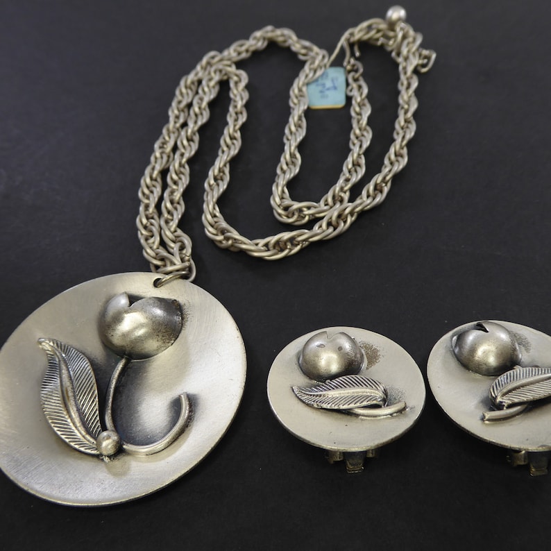 Austrian Tulip Flower Pendant /& Earrings Set Signed Made in Austria Silver Tone Chain Necklace and Clip Ons Mid Century 1950s Floral Jewelry