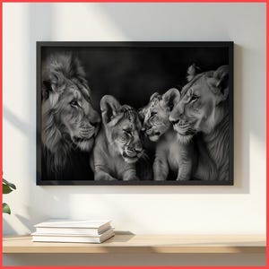 Wandbild „Löwenfamilie Liebe“ | Gerahmtes Poster/Leinwand | Schwarz-Weiß-Wildtier-Realistisches Tierporträt, Safari-Dekor, Naturdruck