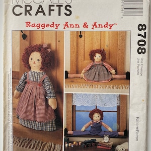 Raggedy Ann and Andy Dolls Draftbusters & Doorstop McCall&#39;s 8708 Craft Pattern UNCUT Color Transfer Included