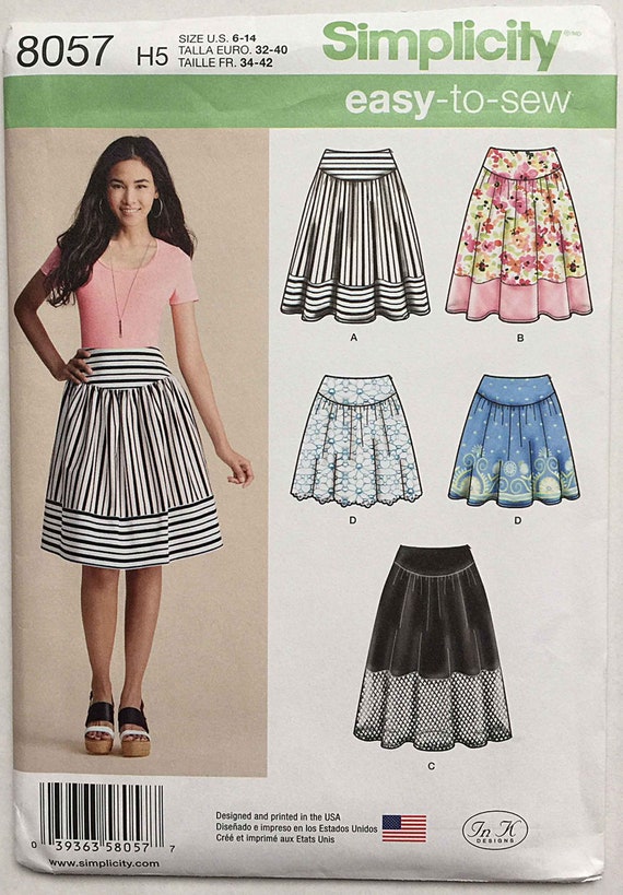 Six-Panel Skirt Pattern (Juniors sizes 00-9) - 300009
