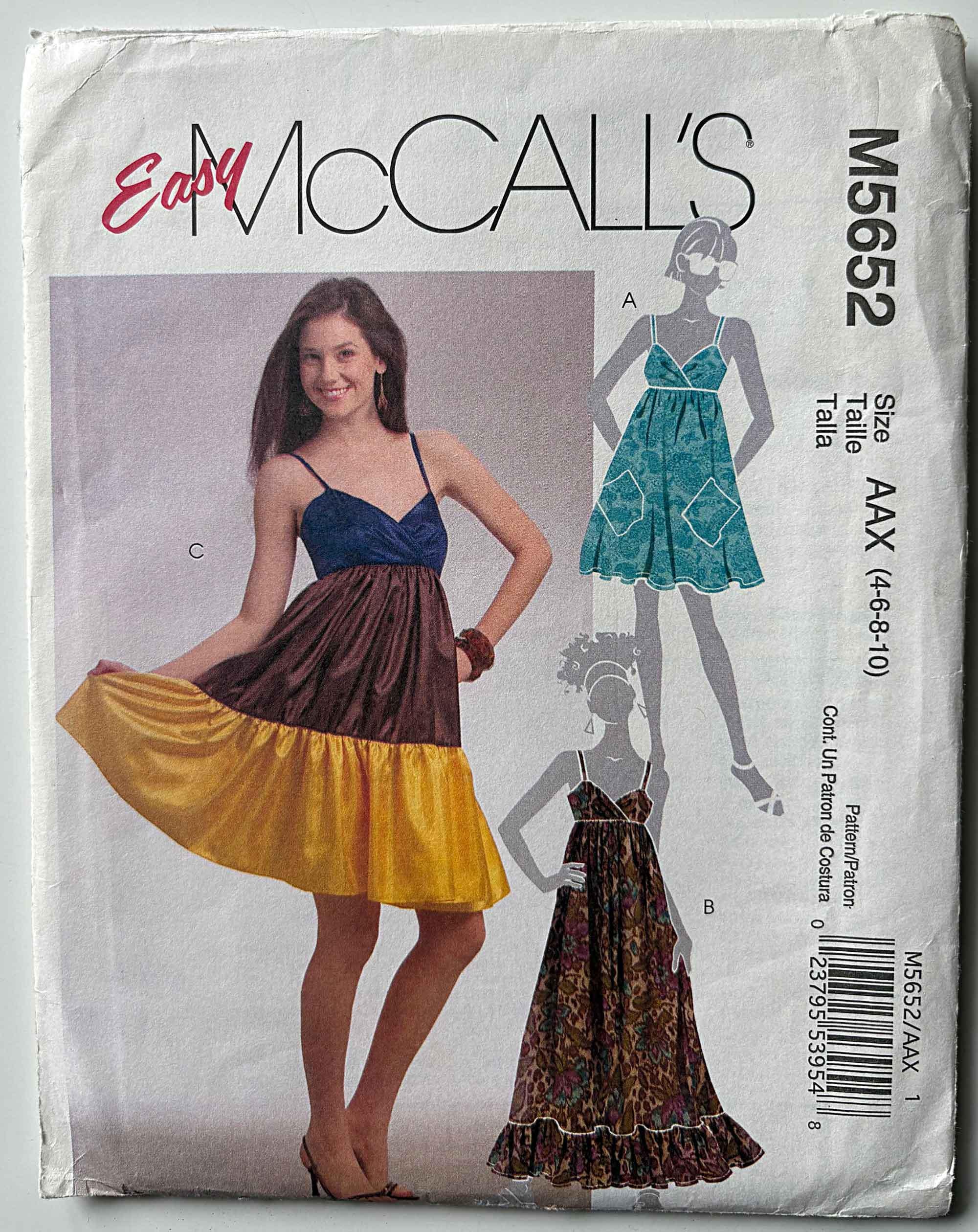 green emerald velvet dress Sewing Pattern Jalie 2674 main image 1