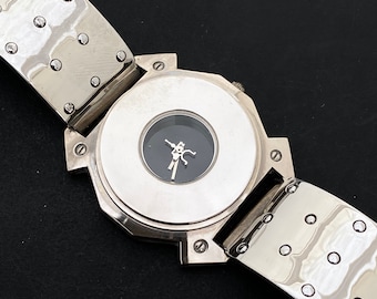 post modern wrist watch by Hi Tek Alexander, post modern Cyberpunk, Cyber Goth wrist watch, post modern vintage wrist watch