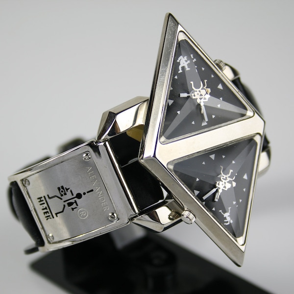 Reloj de pulsera vintage Hi Tek Alexander con doble pirámide giratoria, estilo futurista retro, mecanismo doble inusual, en perfecto estado, sin usar.