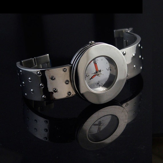 vintage unsex wrist watch Hi Tek London Alexander