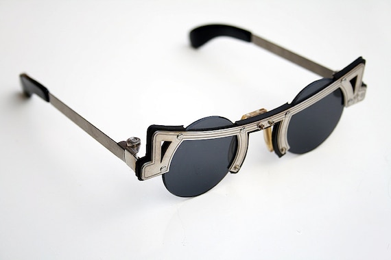 Round Sunglasses Steampunk Sunglasses in Silver Metal Goth  display picture 1