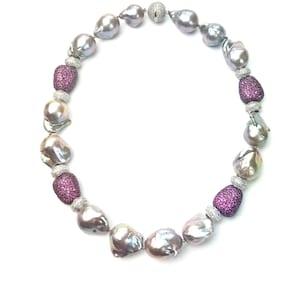 Gray Baroque Pearl Necklace – Fuchsia CZ Accent – Freshwater Pearls – Magnetic Clasp – Statement Pearl Jewelry – 17.5” Strand