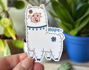 Sassy Lama Vinyl Sticker: Wasserfest und Kratzgeschützt | Aufkleber für Laptop, Wasserflasche, Journal, Scrapbook