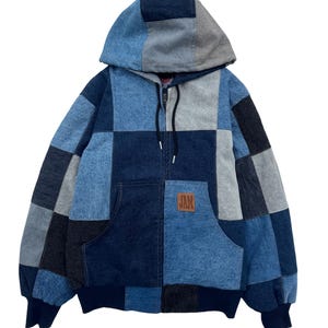 Płaszcz z denimu THE JOAT w przeróbce z patchworku