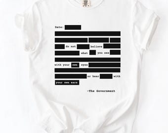 Comfort Colors® ブラックアウト レッドアクテッド ファイル シャツ | 政治抗議Tシャツ