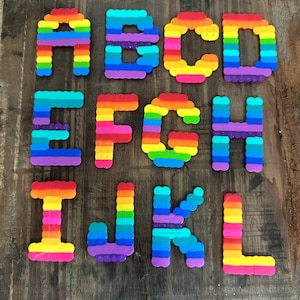 Alfabeto, perline Perler, decorazione per torte, bomboniere, nome personalizzato