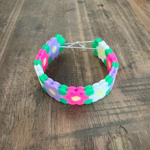 Braccialetto di fiori, arte con perline Perler, bomboniere, regalo di compleanno