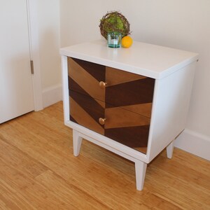 Mid Century Nightstand with Gold Herringbone Design image 3