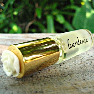 GARDENIA MINI PERFUME. Custom-Blended Roll-on Perfume. Made in Hawaii. 1/6 fl oz (5 ml). Contains Gardenia Enfleurage & Fragrance.