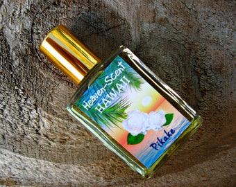 PARFUM PIKAKE (Jasmin Hawaïen). Parfum à bille personnalisé. Contient de l'huile essentielle et du parfum Pikake. 1/2 once liquide (15 ml).