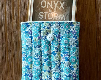 Kindle paperwhite e-reader sleeve blue floral