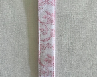 Handmade Floral Keychain, Pink Cotton Fabric Wristlet