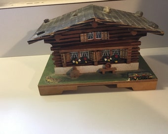 cuendet music box