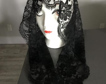 Black Lace Scarf  Vintage Black Lace Scarf Perfect for Evening Wear Black Lace Mantilla Floral Pattern Black Veil For Keeps Vintage