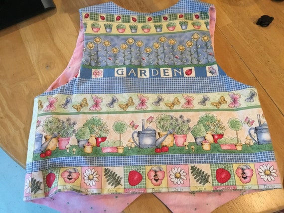 Novelty Fabric Vest Garden Lover Vest Scenes from… - image 5