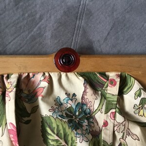 Vintage Purse with Wooden Handles Large Floral Print BarkCloth Look Sweet Vintage Fun Purse Big Button Closure Boho Shabby Chic image 3