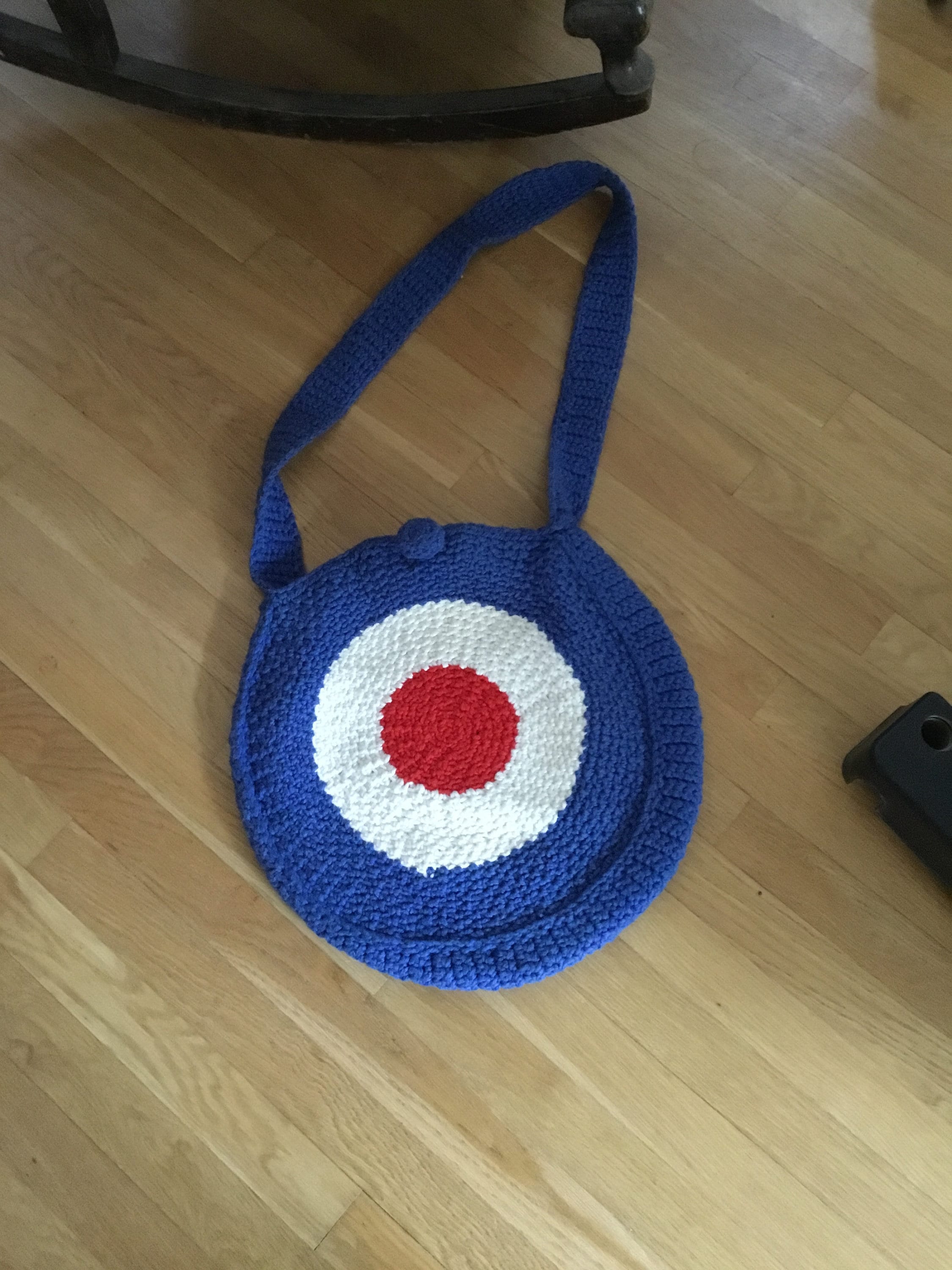 Groovy 70s Red, White and Blue Bullseye Purse Pattern