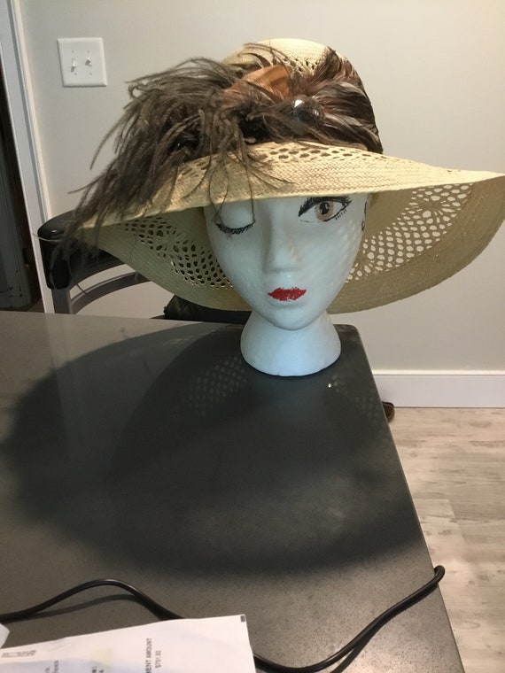 Straw Hat with Feathers and Shell Detail Classic … - image 1