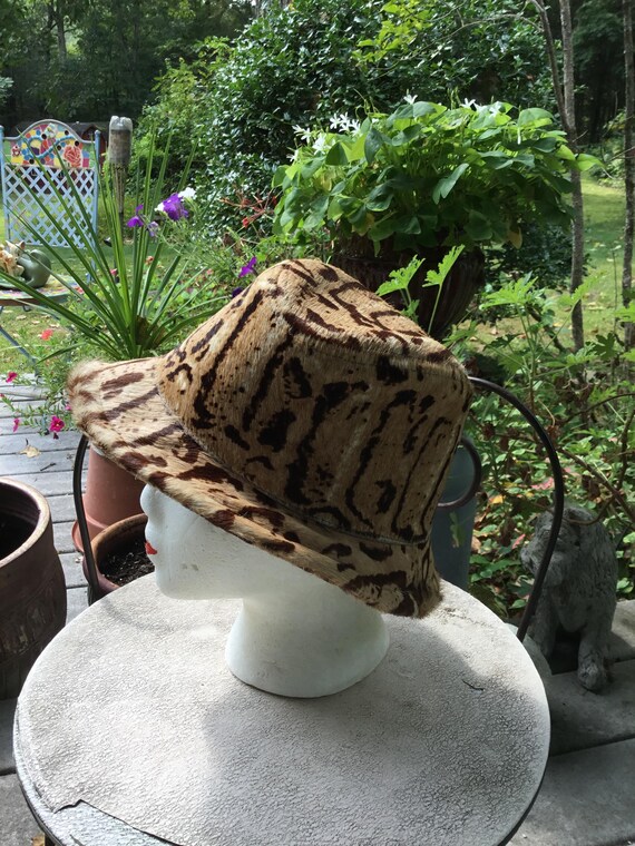 Patterned Fur Hat Stamped Pattern Leopard Look Ru… - image 4