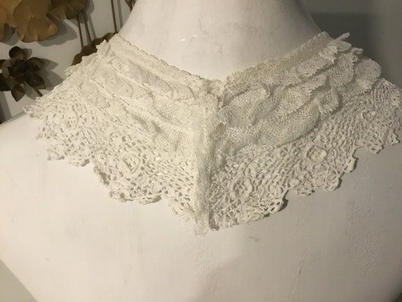 Lacey Collar Lovely Old Lace and Crochet Collar B… - image 3