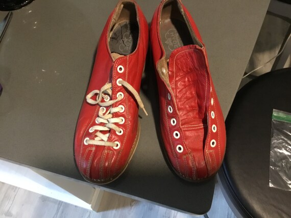 Red Bowling Shoes Size 5 Red Tie Up Shoes Old Sch… - image 2