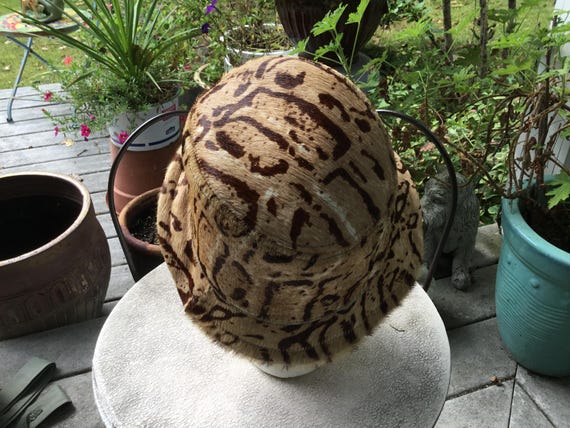 Patterned Fur Hat Stamped Pattern Leopard Look Ru… - image 5