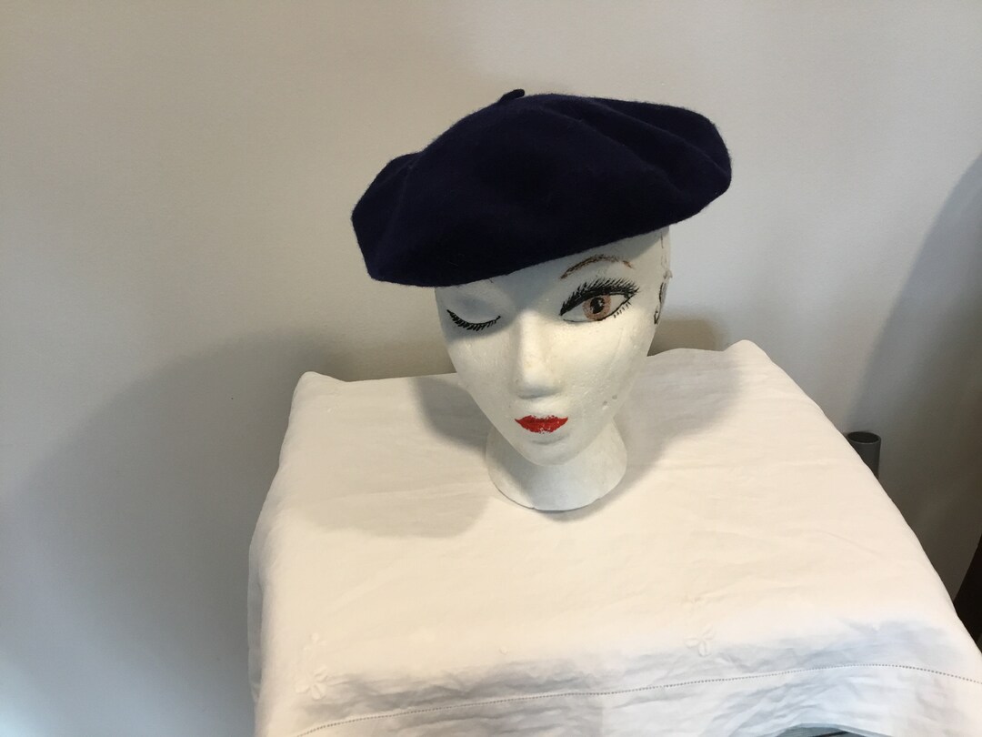 Blue Beret Betmar Label Vintage Wool Beret Made in Hong Kong  display picture 3