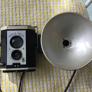 Brownie Camera Vintage Brownie Reflex Model Eastman Kodak USA RETRO Decor Black Brownie Camera with Flash Attachment Photo Shoot Prop