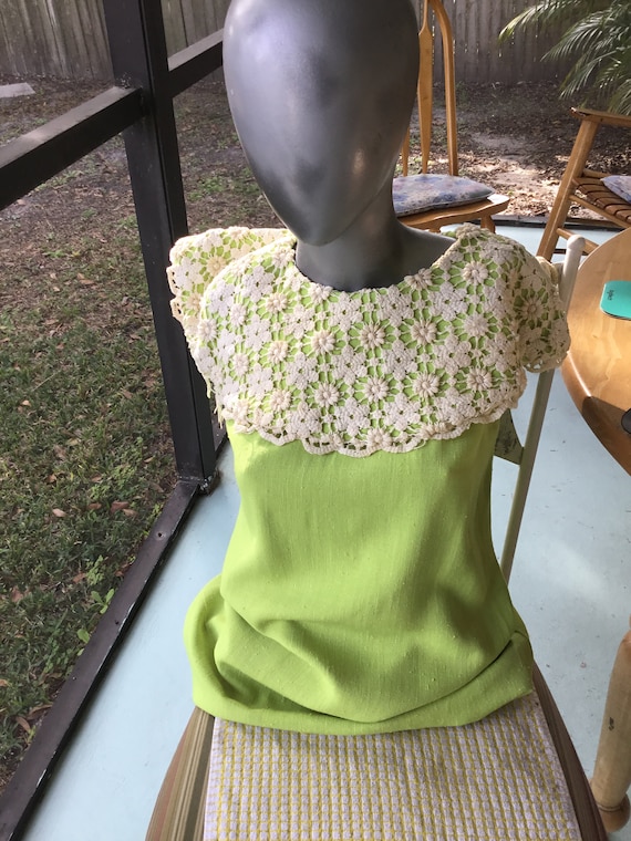 60’s Shift Dress Lime Green Dress with Big Lacey … - image 1