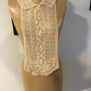 40s 50s Lace Collar Vintage Lace Lovely Old Lace Collar Romantic Lacey Collar NOS NWT Novelty Crescent Co Tag