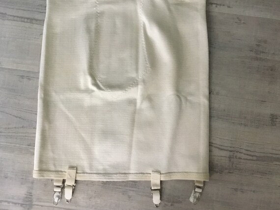 Vintage Young Smoothie open bottom girdle w/ 6 garters sz small New w/ Tags 
