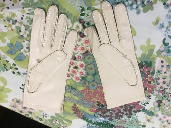 Ivory Colored Kid Leather Gloves NOS Soft Leather… - image 4