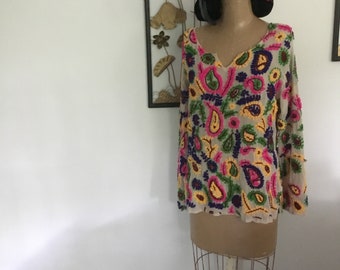 Embroidered Hippie Tunic Top: 70s Retro Style Yarn Flowers