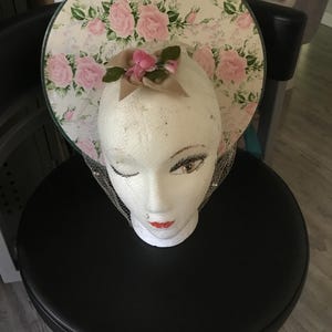 Vintage 1960s White Cream Fascinator Feathers Silk Roses Rhinestone Bridal Hat Fascinator White Vintage Hats for Women for sale | eBay main image 4